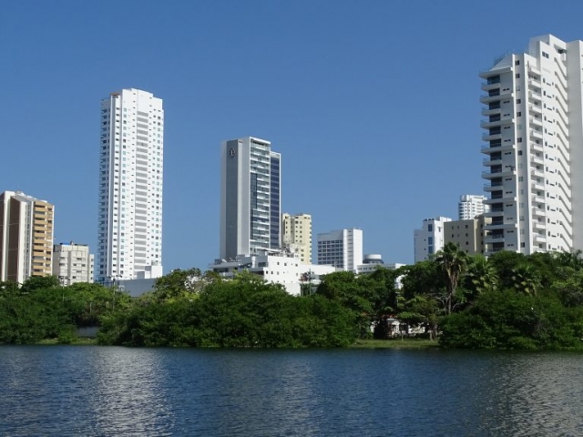 Tours du quartier Laguito