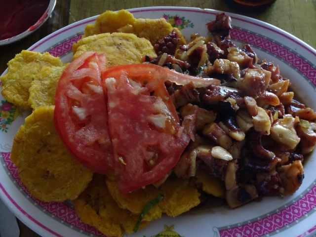 Octopus , tomato, Platano