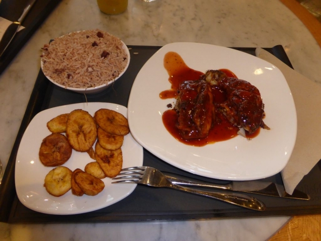 Poulet à la Jamaïcaine, Banane Plantain, Riz haricots rouges
