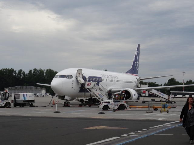B737 LOT POLISH