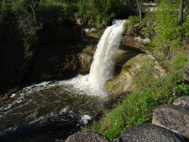 MINNEHAHA FALLS