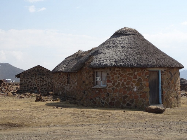Maison traditionnelle village de Skiriing