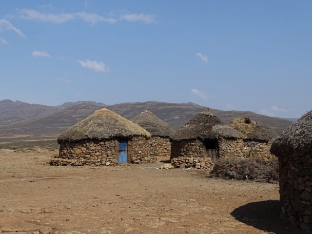 Maison traditionnelle village de Skiriing