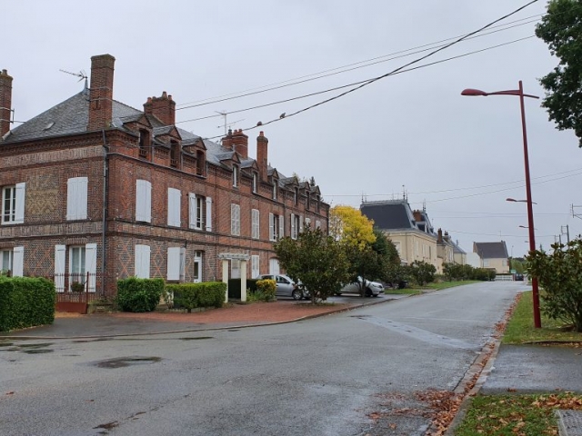 Bonneval place de la Gare