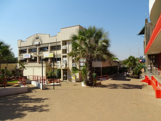 Supermarché OK - Victoria Falls