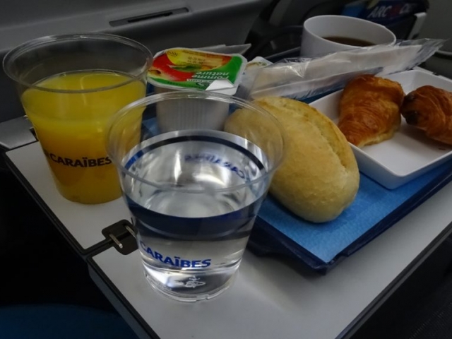 PETIT DEJEUNER PREMIUM AIR CARAIBES